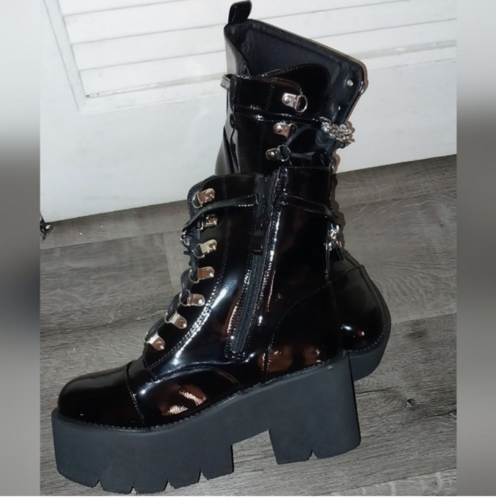 Ladies chunky heel chain detailed boots sz 7 - Picture 3 of 14
